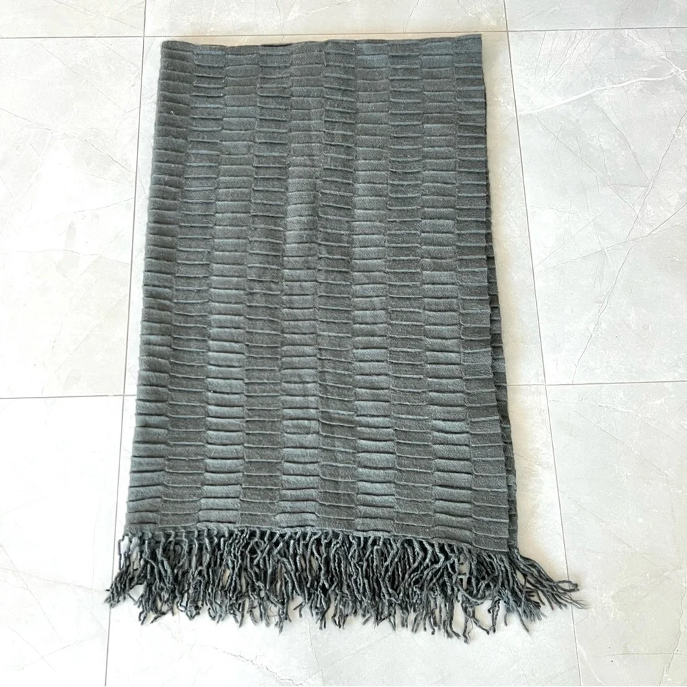 WEST ELM Gray Pleated Textured Fringed Decor Cozy Bedding Sofa Scarf Wrap Throw